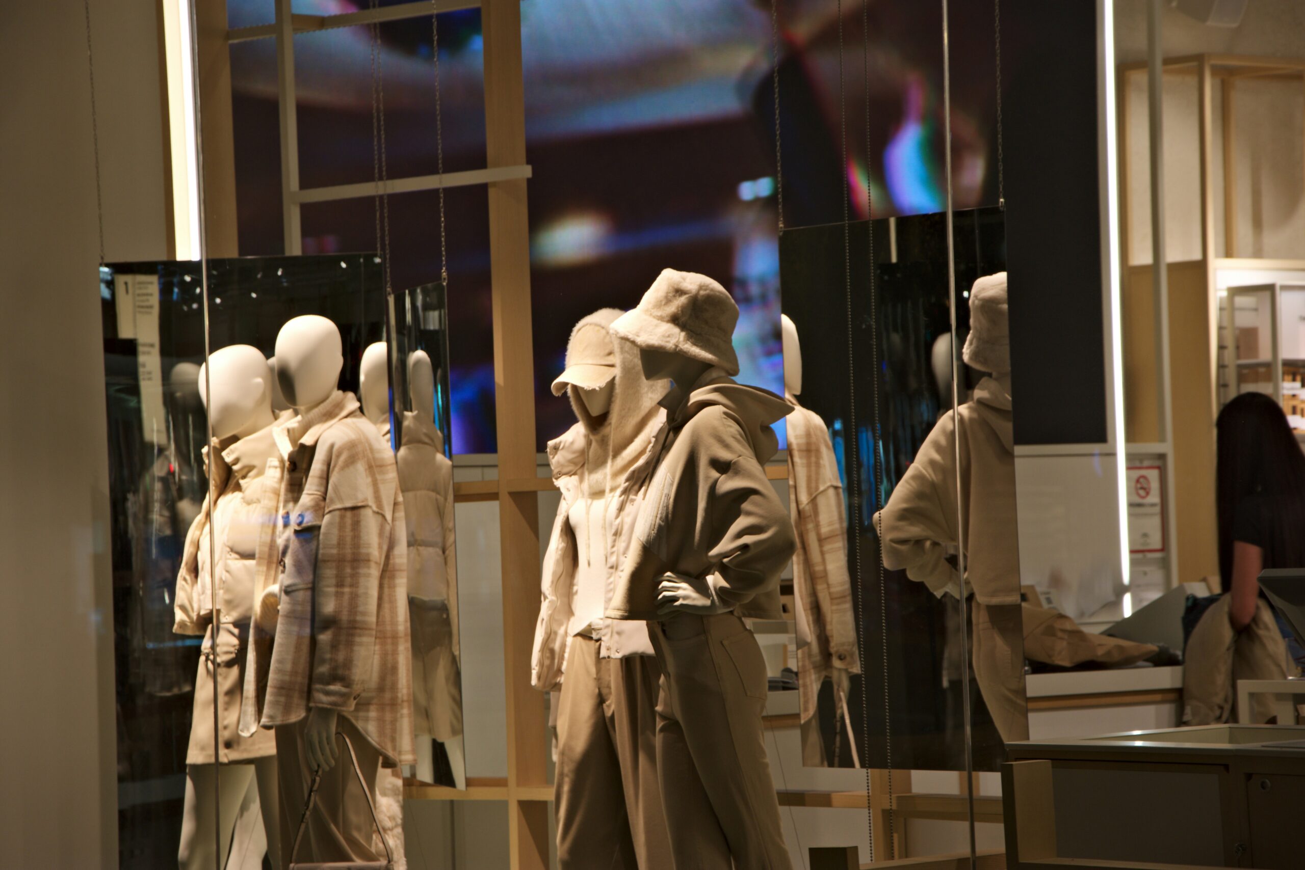 top 10 fashion designers in Oregon best fashion designers in Oregon top clothing designers in Oregon famous fashion designers from Oregon leading fashion designers in Oregon local fashion designers in Oregon top emerging designers in Oregon independent fashion designers in Oregon